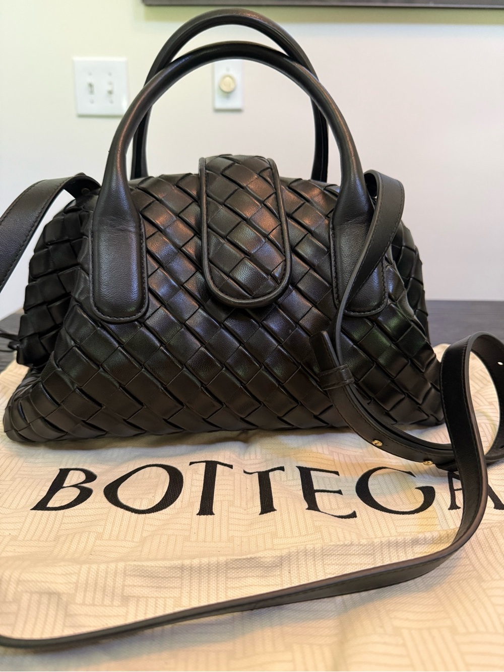 Like New Bottega Veneta Nappa Intrecciato Teen The Lauren 1980 Bauletto Bag
